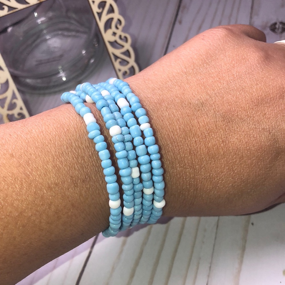 ‼️ Women’s Handmade Memory Wire Bracelet